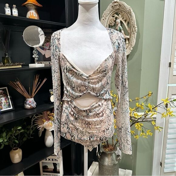AFRM X Nordstrom Snake Skin Print Cut Out Bodysuit Size M - Picture 2 of 12